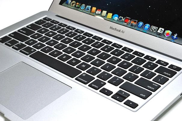 MacBook Air 2017 backlit keyboard and multi touch trackpad